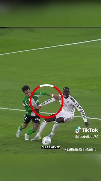 Controversial Foul: Betis Equalizes in 92nd Minute vs Real Madrid