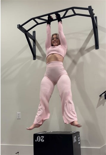 Great for engaging the abs I swear.. | Pull Ups