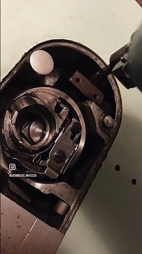 1965 Singer 338 sewing machine hook and bobbin assembly removed and cleaned put back together