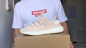 Who wants one⁉️ ... 樂 1. Must be following  @sneakerteaser 2. Sign Up at www.sneakerteaser.com and comment DONE! ☑️  Tag a Sneakerhead!  Official Sneaker Teaser Limited Edition Tees dropping soon‼️ #sneakerteaser | Sneaker Teaser | Facebook