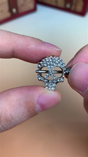 Exploring Nipple Piercing Trends in Body Jewelry