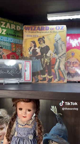 Happy 85th birthday to the 1939 MGM classic film: “The Wizard of Oz”! #wizardofoz #happybirthday #theozvlog #filmhistory #ozhistorian #collection #antique