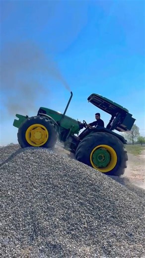 निशु💔भाई🥹का रुला😰देने🥵वाला😲गाना आया😭😱😭 #automobile #nishudeshwal #viralvideo #tochanking ##stunt