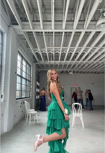 Stylish Green Prom Dress Ideas for Your Junior Year