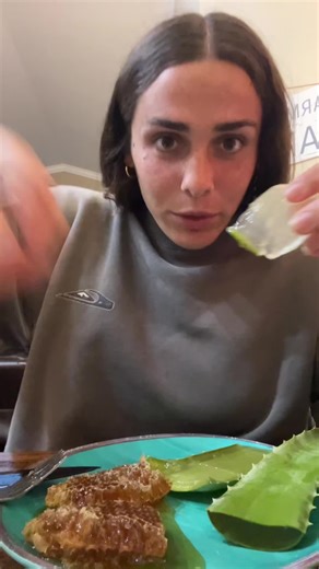 shoutout to OG mukbangers #eatanaroman #aloevera #honeycomb #mukbang | honeycomb asmr