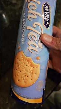 Classic McVitie's Rich Tea biscuits. #oldschoolbiscuit #dunking #dunkingbiscuit #RichTea #Mcvities