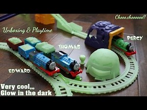 Thomas & Friends Toys: Glow in the Dark Thomas and Edward Trackmaster Trains Unboxing & Playtime