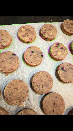 Cutting Delicious Chocolate Chip Cookie Cake Pops