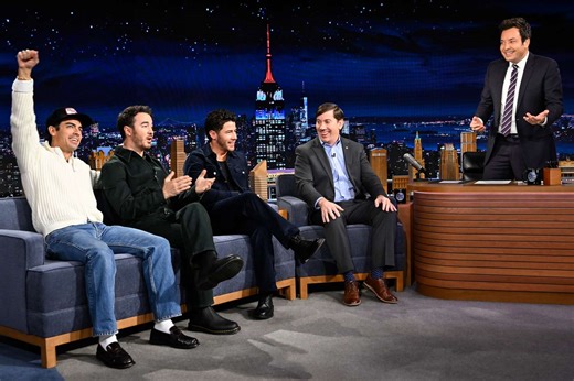 Who is Scott Kelly from the viral resume at Jonas Brothers concert?