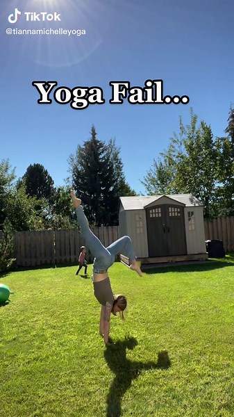 Yoga fail gone right?? What do you think 🤔 #tiannamichelleyoga #handstandyoga #yogafail #homeyogapractice #backwalkover #handstandpractice #yogilife