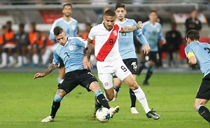 Perú empató 1-1 ante Uruguay y se aleja del mundial