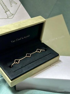 Vintage Alhambra 5 Motif 18K Yellow Gold Onyx Bracelet - Etsy