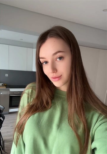 alinka🍑 (@alinka.peachy)’s videos with nhạc nền - Quyền Music (official) - 𝐒𝐍 𝐌𝐮𝐬𝐢𝐜 🎧✈️