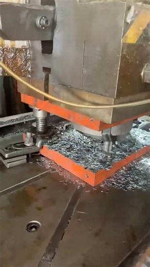 The efficiency of self-made rotary stamping workbench skyrockets