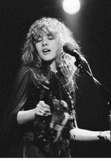 the og witchy woman #stevienicks #landslide #foruyou #70smusic #60smusic