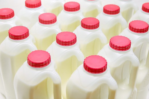 How is Skimmed Milk Made? - Discovery UK