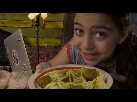 Festive Food Science | Holiday Culinary Adventures | Full Episodes | Finding Stuff Out