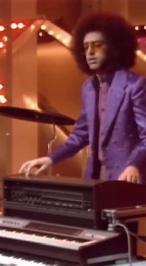 Parody, Over the Top 1970s Variety Show Band Performance | Lost TV Musical Guest Clip