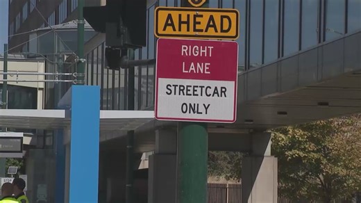 Learning curve ahead for KC Streetcar riders and drivers along route