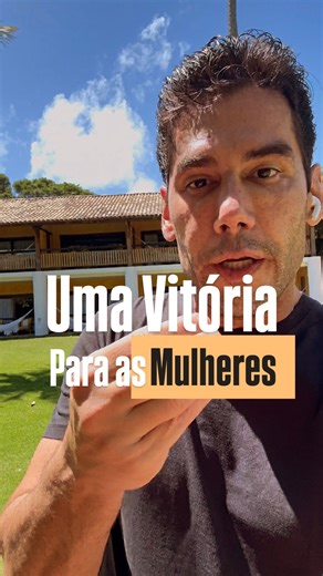 Doutor Daniel Rosa on Instagram: "A cada ano, novos estudos de grande peso confirmam o que a medicina moderna já entende: a terapia de reposição hormonal feminina, feita da forma correta, no tempo certo e na paciente certa, NÃO aumenta risco cardiovascular nem risco de câncer — inclusive câncer de mama. Ao contrário: quando iniciada precocemente (<60 anos ou <10 anos de menopausa), a TRH mostra redução consistente de mortalidade, melhora da saúde cardiovascular, proteção óssea e impacto expressi
