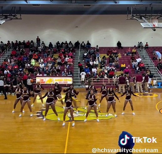 They ate! When your coach switches your 3rd quarter routine from a cheer to a quick dance at the last minute. #HCHS #BigHancock #varsitycheerleaders #firstgameoftheseason