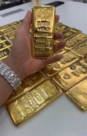 4.4K reactions · 75 shares | Classy Goods #goldbar #gold | Gold Bullion Bar | Facebook