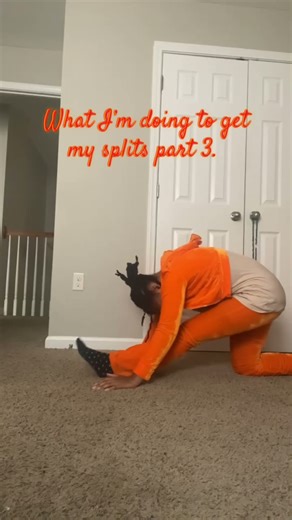 What I’m doing to get my splits part 3. #blackgirlsstretch #split #hipopener