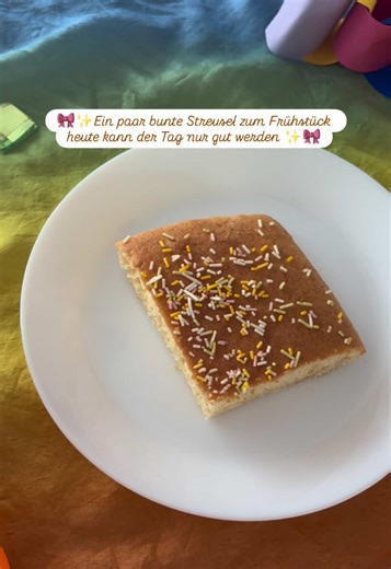 Konfetti auf dem Teller ✨ #momlife #streusel #fantakuchen #backen #fürdich