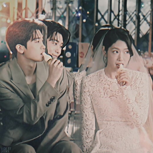 A Dreamy Wedding Photoshoot Turned Date Spots | Park Shin-hye, FNF Wedding