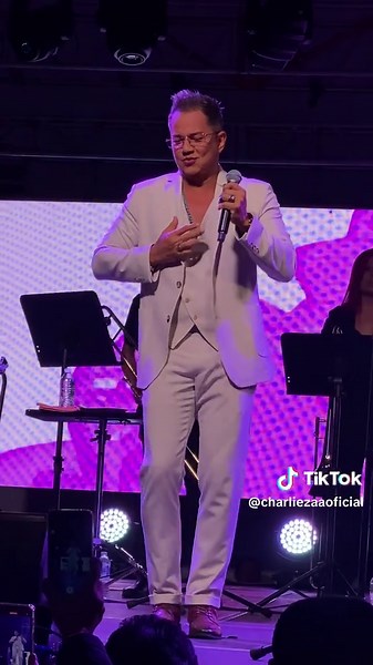 Cuando me entero que TikTok regresó a Estados Unidos😂 ¡En verdad me puse feliz, los extrañé! 🇺🇸♥️🥹 #charliezaa #tiktoknews #tiktok