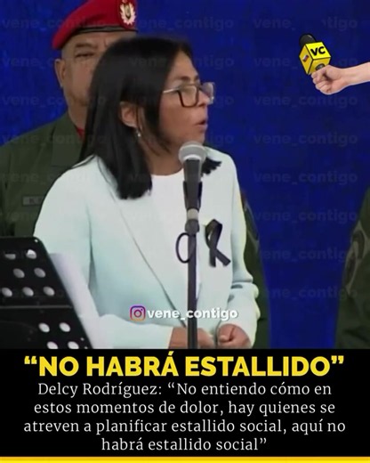 Download 🇻🇪 ¿QUÉ OPINAS DE ESTO? 🇺🇸 🚨 Durante los actos con motivo del 5 de julio, Delcy Rodríguez afirmó que fue ella quien ordenó el despliegue de la Fuerza Armada Nacional Bolivariana (FANB) tras el terremoto del pasado 24 de junio. “La orden la di yo y me hago responsable”, declaró. 🪖 La funcionaria también anunció la creación de una nueva unidad militar de emergencia, denominada “Gran Mariscal de Ayacucho Antonio José de Sucre”, que estará bajo el mando del general de brigada Pavón Ca