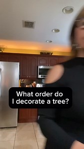 22K views · 5.2K reactions | How I decorate a tree. Even though this is from last year, it’s still basically the same. First, I fluff it, of course, and then if I’m using rotators, they go in next. After that, it’s just like this. #Christmas #tutorials #tips #Xmas | Deck.your.decor | Facebook