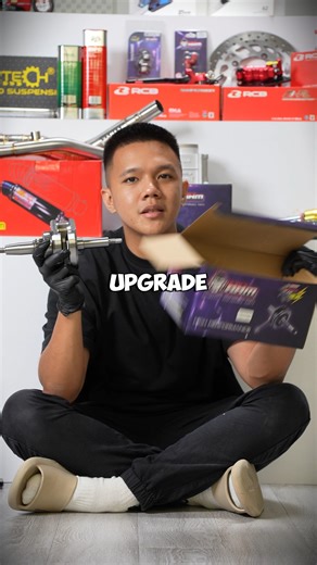 Rider (Rempit Mantap) on Instagram: "HHM Racing Crankshaft untuk Y15. Lebih ringan, pusingan cepat, enjin naik rpm dengan lebih smooth. Masa high speed pun stabil, vibrate kurang dan respon throttle lebih sedap. Untuk Y15 yang nak upgrade dalaman tanpa kompromi prestasi — crankshaft HHM ni memang padu. #review #motor #parts #rider #fyp"