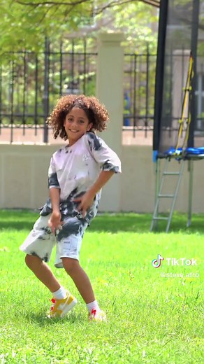 ‏#afrobeats #afrodance #afrodancedubai #steveafro