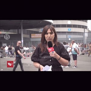 317K views · 8.8K reactions | QUESTA SERA SARANNO 30 VOLTE A SAN...