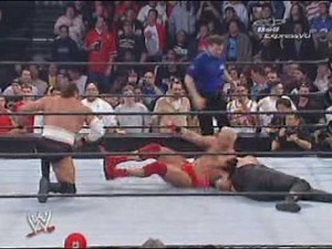 Kane hide in The Casket & Saves The Undertaker