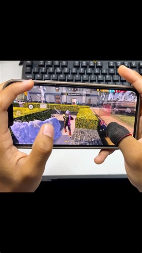 Uziii💀 iPhone 13 Pro Max free fire 🔥 📈#freefire #shorts #foryou #rightm10