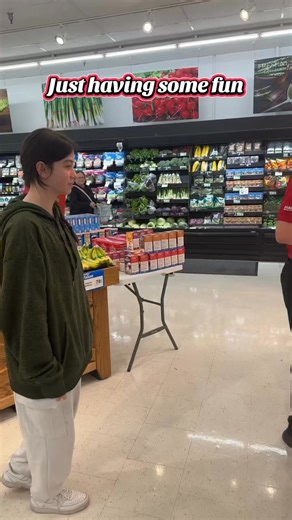 How many people are in this video? Oh 6 or 7 😂😂😂😂 | Fareway Stores Nevada