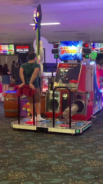 Grooving Legend: Dance Dance Revolution Fun
