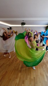 ✨ A glimpse from my workshop Mastering the Veil, part of the Oasis of Inspiration weekend 🌴 A magical time full of dance, emotion, and feminine energy. We explored the beauty of veil technique – flow, softness, and power that make belly dance truly mesmerizing. 💃✨ Thank you to all amazing dancers for your passion and presence — together we created pure movement poetry. 🌸 🎥 Footage from “Mastering the Veil” workshop, Oasis of Inspiration, Warsaw 2025 💫 belly dance | oriental dance | veil dan