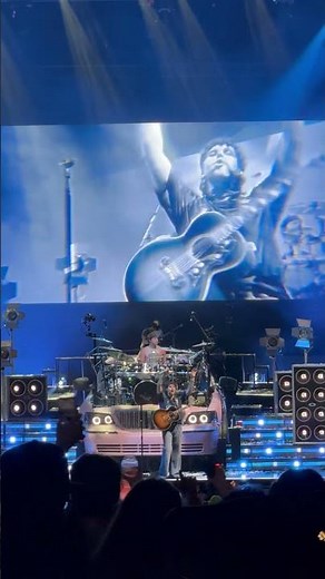 5SOS 5 Seconds of Summer GHOST of YOU Live in Concert Indianapolis #5sos #ruoff #livemusic