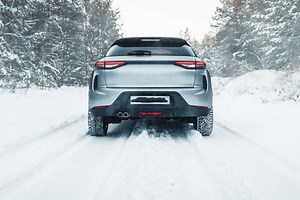 Je vous partage mes 5 conseils pour ne pas glisser sur la neige ou le verglas en voiture
