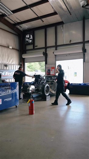 Another day, another 3,000 HP on the dyno! 💥We had a Dyno tuning session with this screwblown Corvette on EFI, and the team couldn’t be happier after making the switch from mechanical fuel injection to electronic—the results speak for themselves!This beauty is packed with FuelTech products: FT600 ECU, 720 lb/h FT Injectors, Peak and Hold PRO, CDI Coils, EGT-4 CAN, SwitchPanel-5 Mini, Fuel Filter, and more. 🔥 Electronic control big power = winning combo. #FuelTechEverywhere #FuelTech #Corvette 