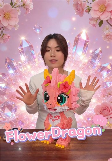 built a sakura dragon, bringing spring romance to my desk ✨ #fyp #diy #flowerdragon #yaoyaoplay #buildingblocks