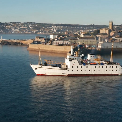 Arrive as early as 9am and depart the islands as late as 5pm with our longer day trip schedule on Scillonian III - that's 7 hours to explore these beautiful islands! Upcoming longer day trip dates with availability: ⛴️ 2nd August (7 hours) - £35pp* ⛴️ 9th August (7 hours) - £35pp* ⛴️ 16th August (7 hours) - £35pp* ⛴️ 23rd August (7 hours) - £35pp* ⛴️ 30th August (7 hours) - £35pp* *All dates available for £25pp for residents of Cornwall. See the full list of longer day trips here - please note t