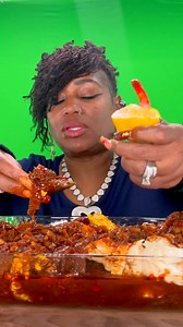 Green lip mussels hit different #queenofmukbangs #seafoodlovers #mukbang #kingcrab #seafood #bloveslife | BlovelifeOfficial