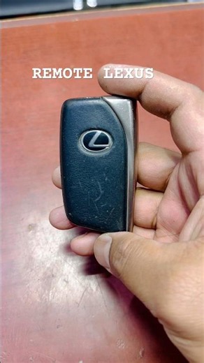 Lexus 2014 LS 4-Button Remote Key Battery Replacement✅#lexus #smartkey #carkey #locksmith #youtub...
