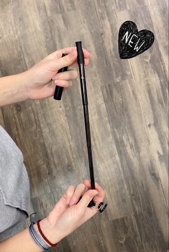 SIREN TELESCOPIC STRAW OUT NOW 🖤 #mermaidstraw #mermaid #siren #black #reusablestraw #plasticsucks #savetheturtles