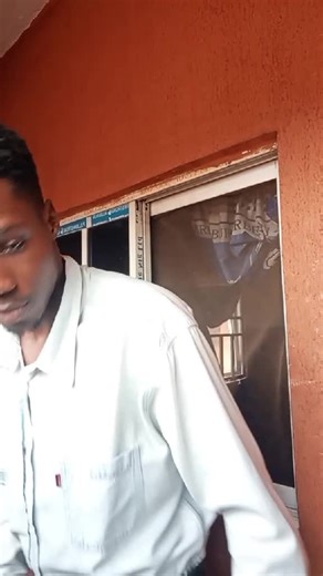 Different Types of Reactions When You Step on Someone's Foot