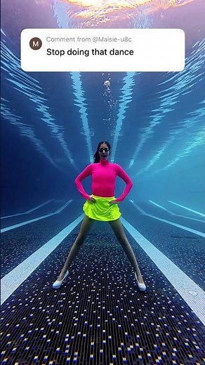 Radio, video, boogie with a suitcase | Underwater Dance